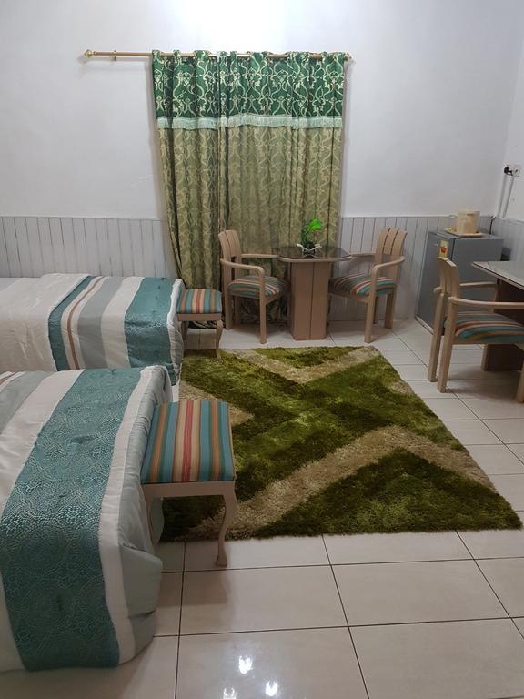 Hill View Hotel West Airport Accra Exterior photo
